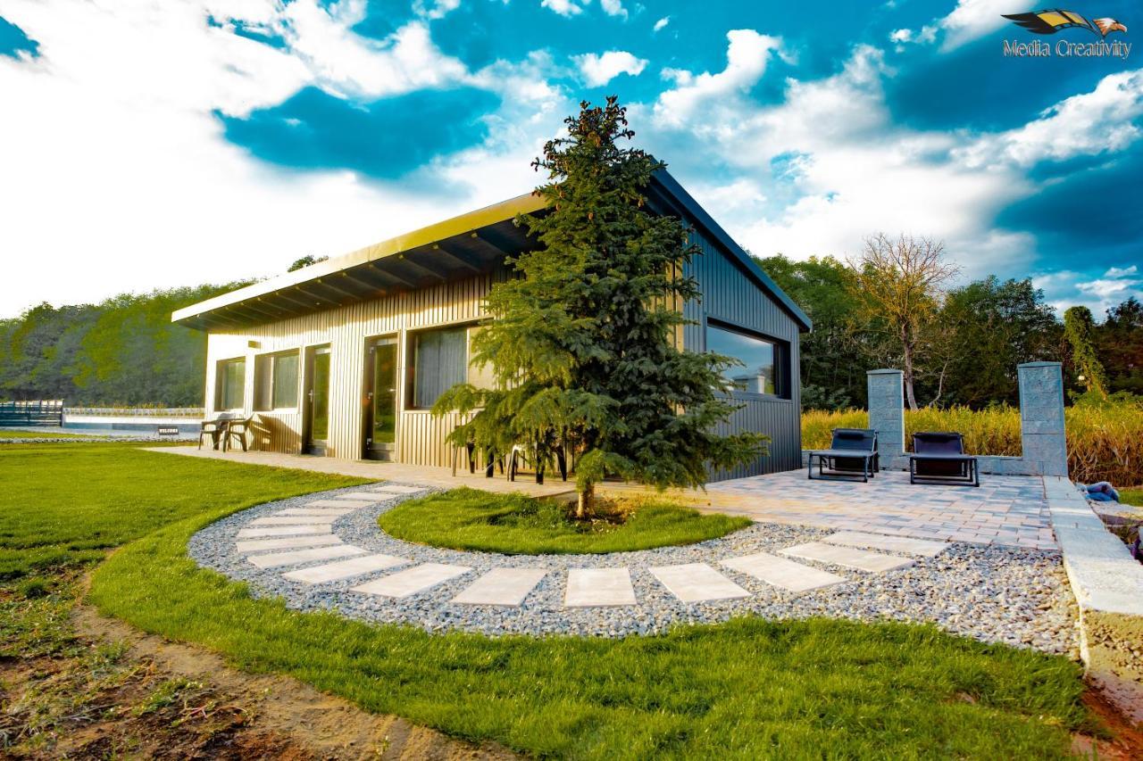 Casa Kaf Villa Sebesel ภายนอก รูปภาพ
