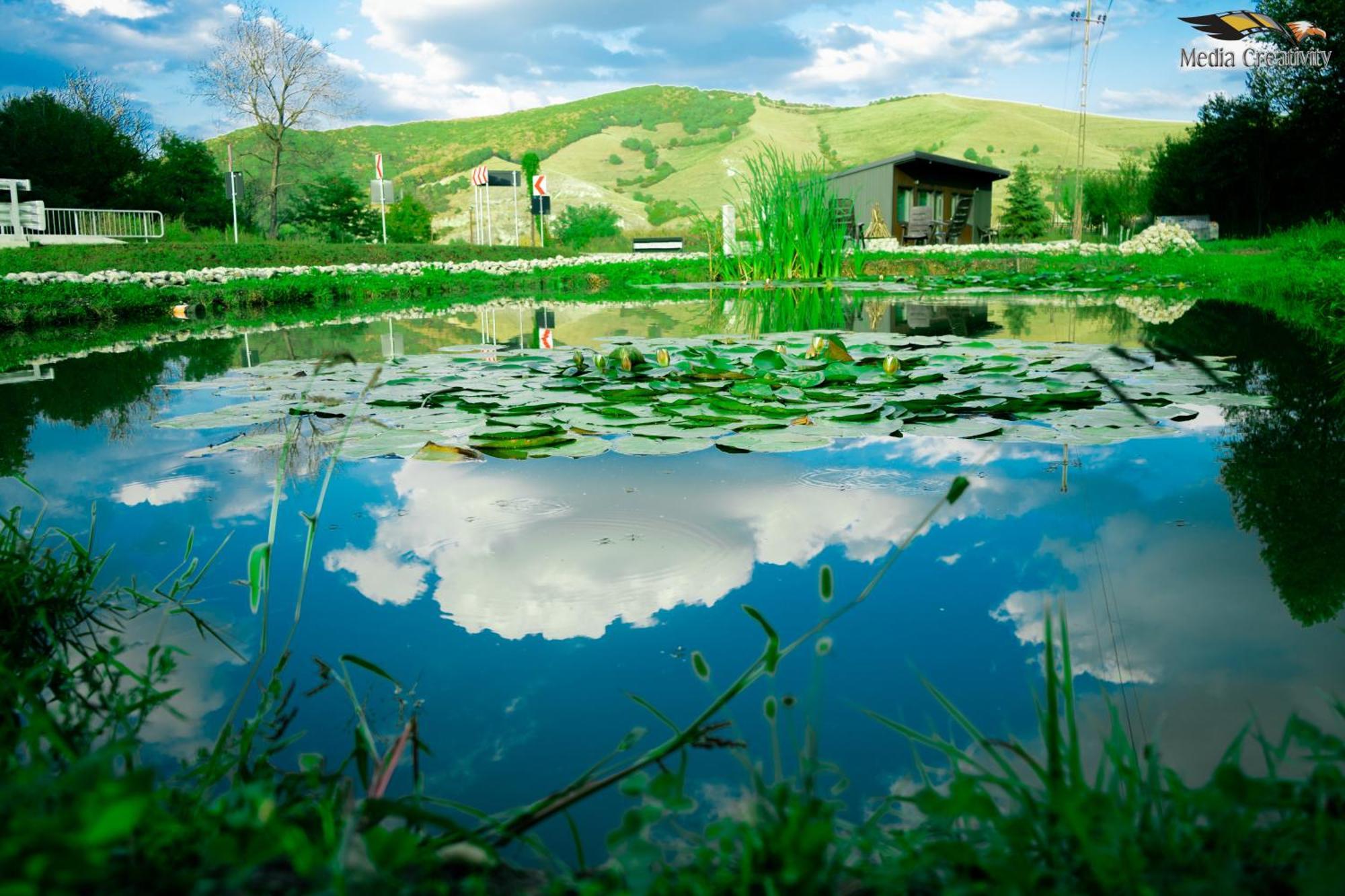 Casa Kaf Villa Sebesel ภายนอก รูปภาพ